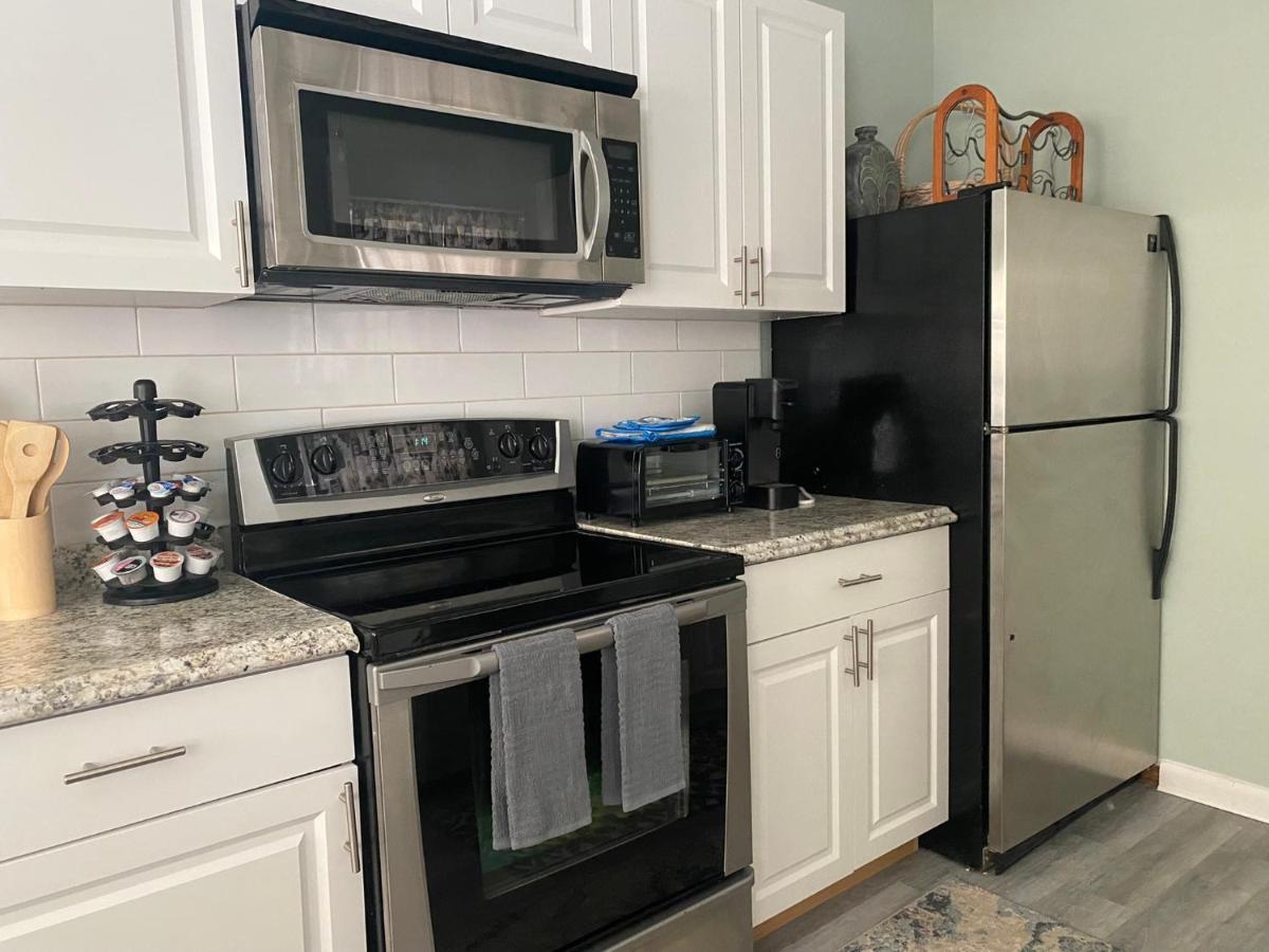 5 Min To Beach Large Living Room Fenced Backyard Bbq Firepit Driveway Boat Parking Lake Worth Beach Exteriör bild