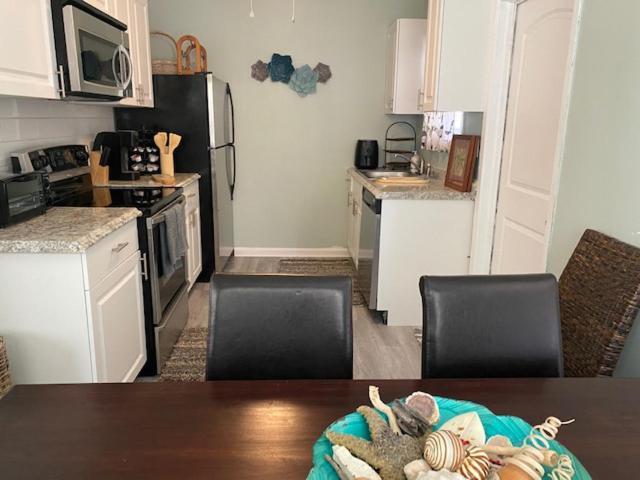 5 Min To Beach Large Living Room Fenced Backyard Bbq Firepit Driveway Boat Parking Lake Worth Beach Exteriör bild