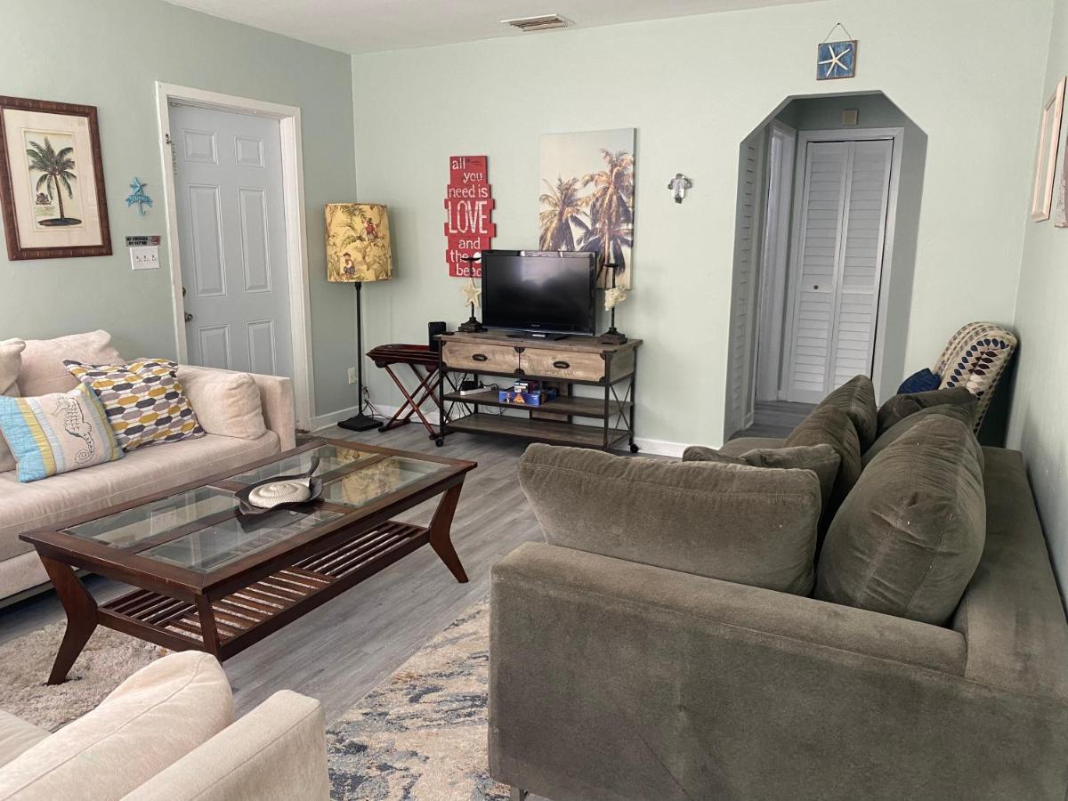 5 Min To Beach Large Living Room Fenced Backyard Bbq Firepit Driveway Boat Parking Lake Worth Beach Exteriör bild