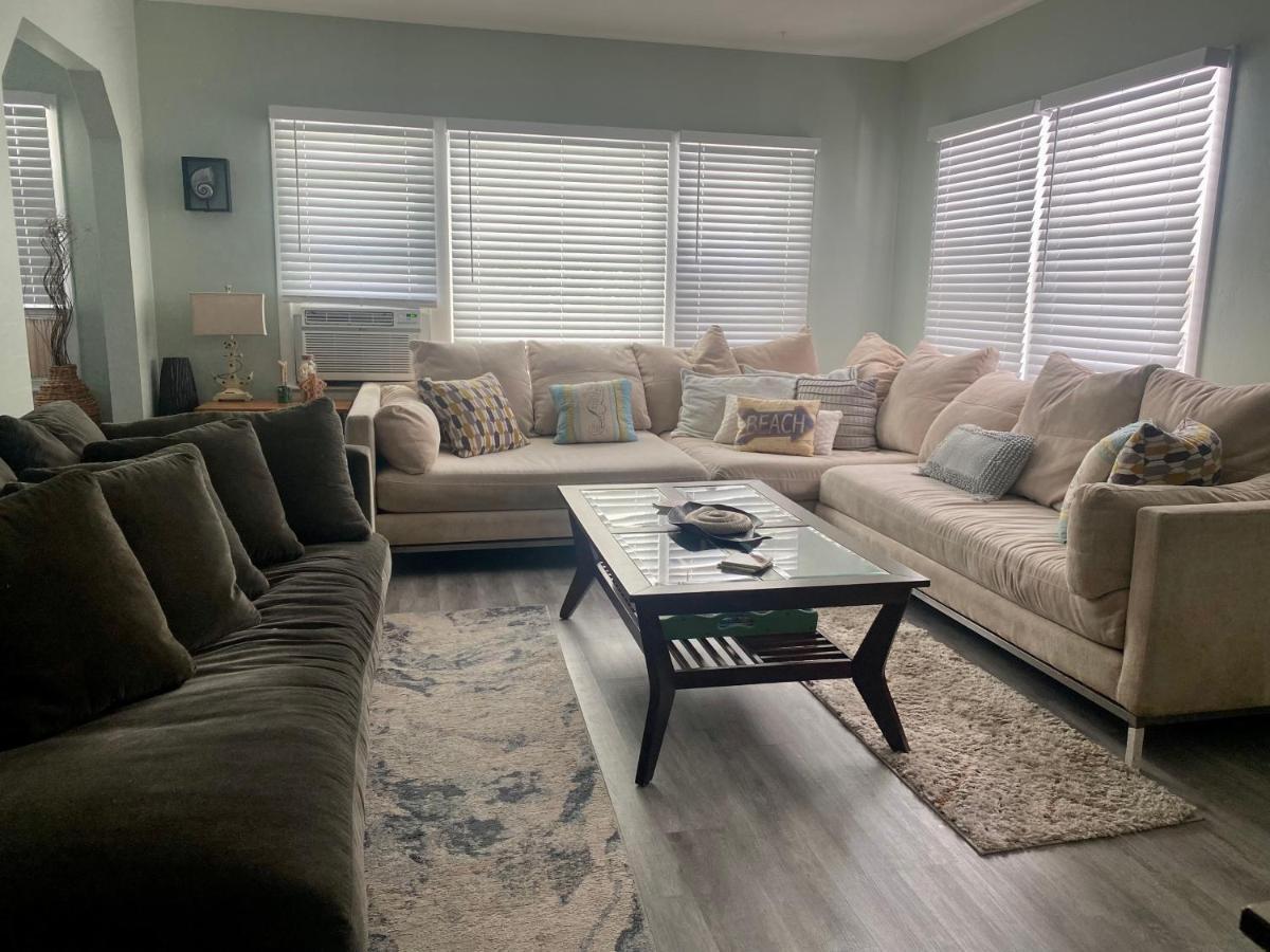 5 Min To Beach Large Living Room Fenced Backyard Bbq Firepit Driveway Boat Parking Lake Worth Beach Exteriör bild