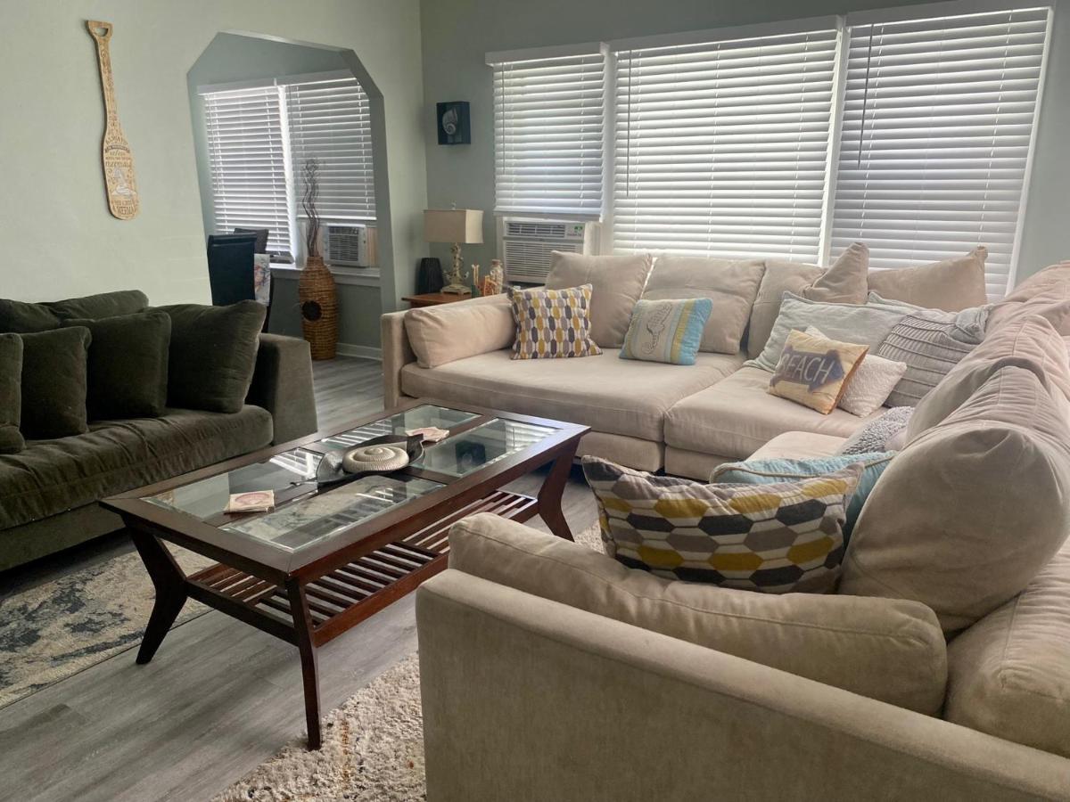5 Min To Beach Large Living Room Fenced Backyard Bbq Firepit Driveway Boat Parking Lake Worth Beach Exteriör bild